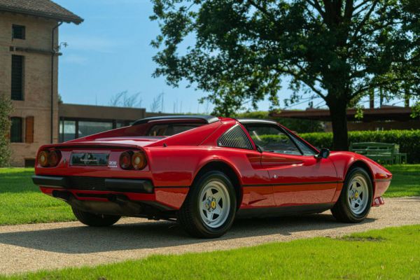 Ferrari 208 GTS Turbo 1985 46176