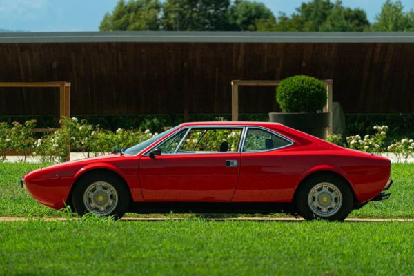 Ferrari Dino 308 GT4 1975 46212