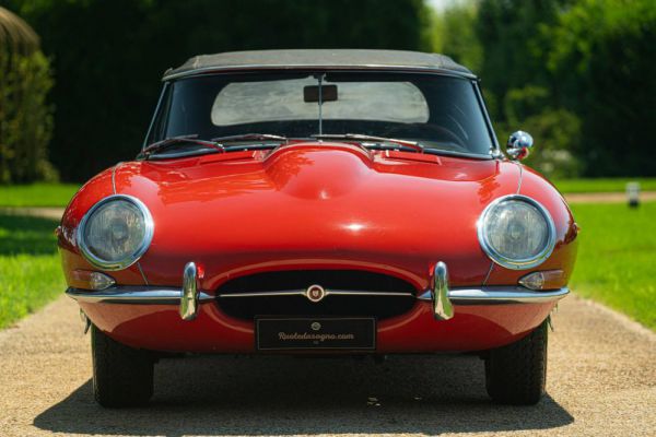 Jaguar E-Type 4.2 1966 46243