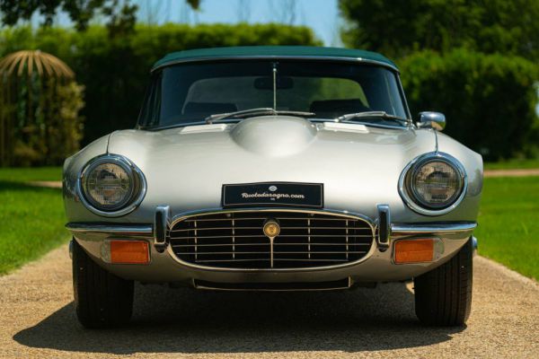 Jaguar E-Type V12 1974 46257