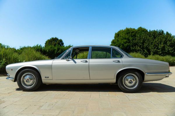 Jaguar XJ 6 4.2 1970 46272