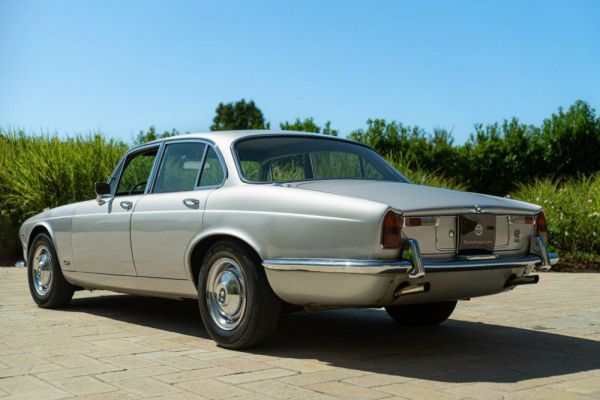 Jaguar XJ 6 4.2 1970 46275