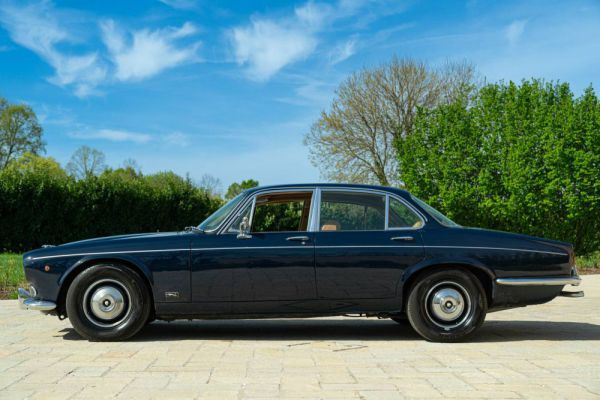 Jaguar XJ 6 4.2 1972 46287