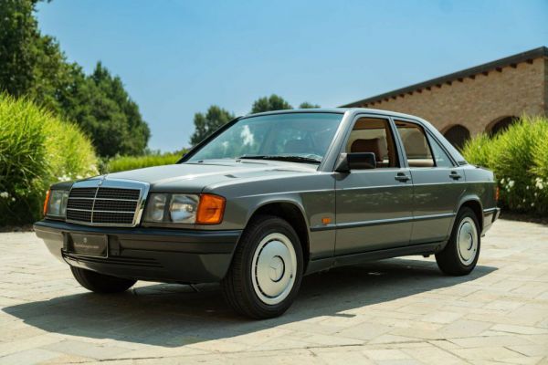 Mercedes-Benz 190 E 1987 46557