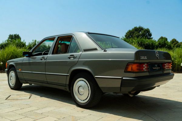 Mercedes-Benz 190 E 1987 46562