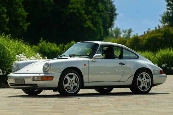 Porsche 911 Carrera 2 1990 46952