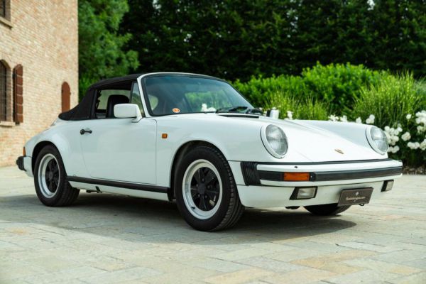 Porsche 911 Carrera 3.2 1986 46960