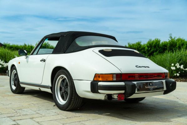 Porsche 911 Carrera 3.2 1986 46964