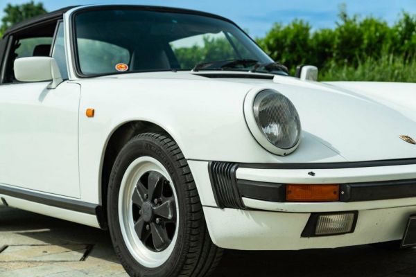 Porsche 911 Carrera 3.2 1986 46967