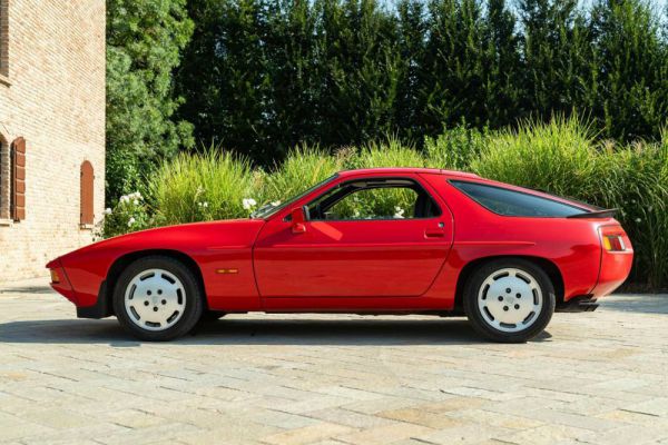 Porsche 928 S 1984 47040