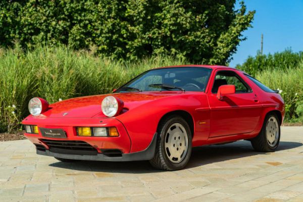 Porsche 928 S 1984 47046