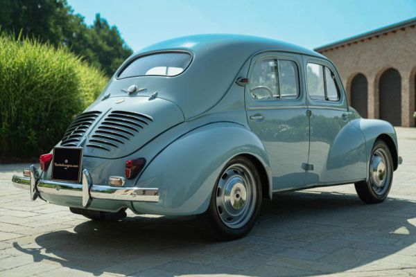 Renault 4 CV 1957 47070