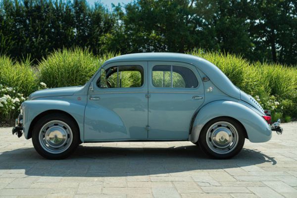 Renault 4 CV 1957 47076