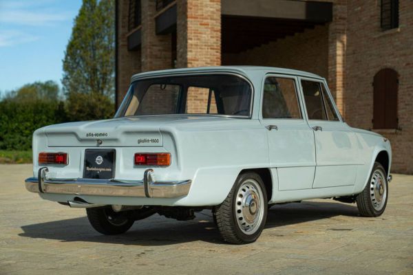 Alfa Romeo Giulia 1300 1965 47419