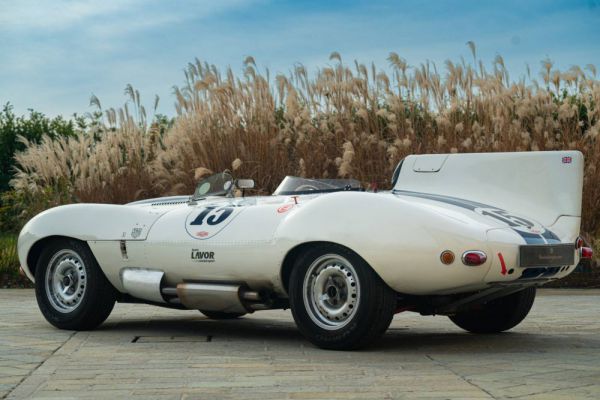 Jaguar D-Type 1977 47543