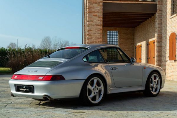 Porsche 911 Carrera 4S 1996 48052