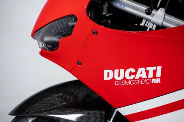 Ducati Desmosedici RR 2007 60748