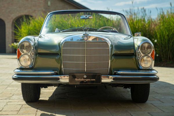 Mercedes-Benz 220 SE b 1964 98649