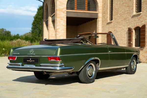 Mercedes-Benz 220 SE b 1964 98652