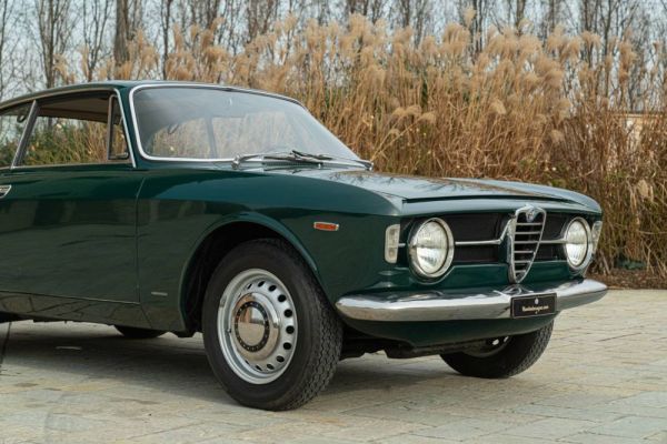 Alfa Romeo Giulia GT 1300 Junior 1966 106022