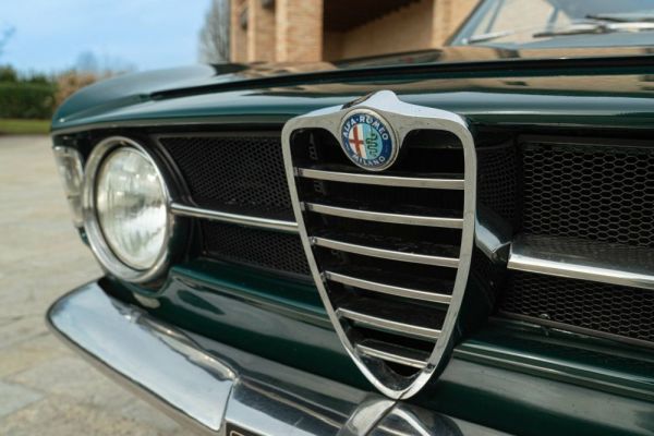 Alfa Romeo Giulia GT 1300 Junior 1966 106024