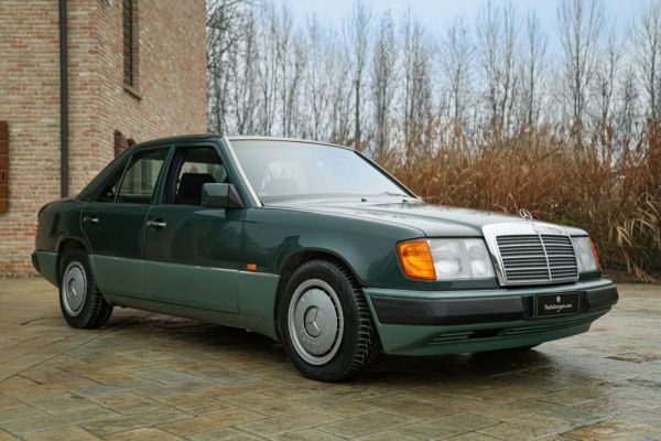 Mercedes-Benz 200 D 1990