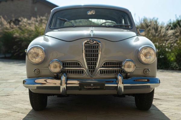 Alfa Romeo 1900 Super Berlina 1955 109476