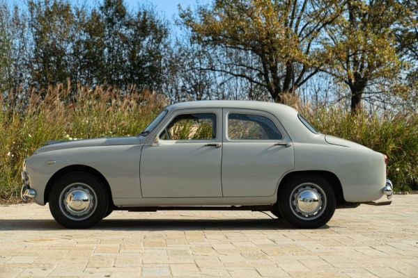 Alfa Romeo 1900 Super Berlina 1955 109477