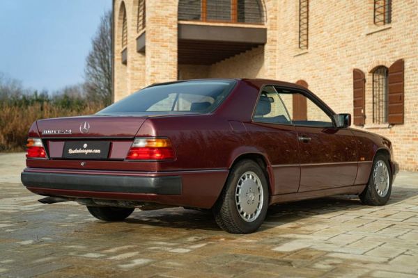 Mercedes-Benz 300 CE-24 1991 109486