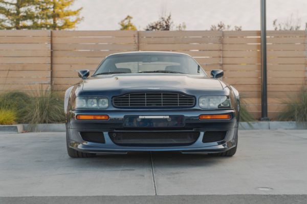 Aston Martin V8 Vantage V550 1996 70183