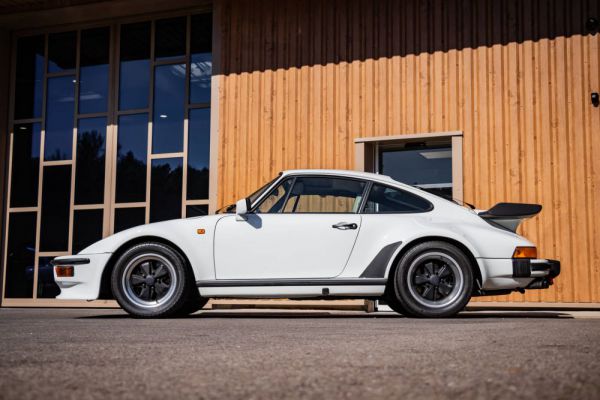 Porsche 911 Turbo 3.3 Flatnose 1982 63024