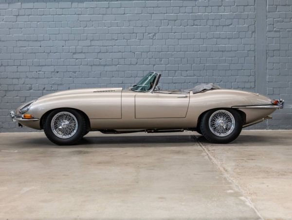 Jaguar E-Type 3.8 1964 102101