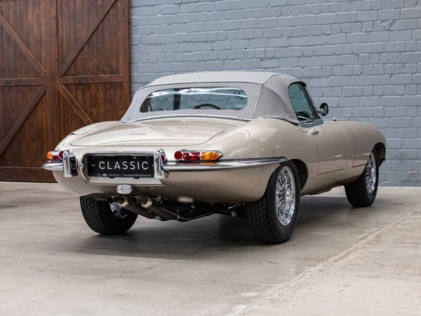 Jaguar E-Type 3.8 1964 102102