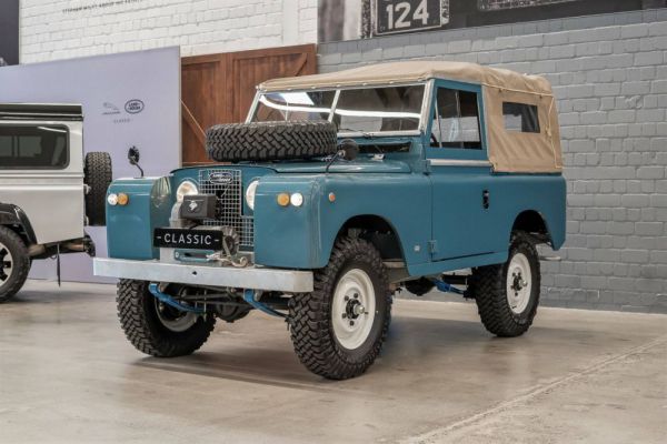 Land Rover 88 1970 102114