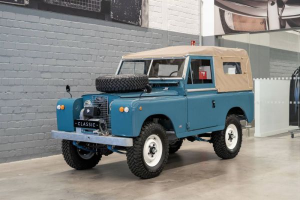 Land Rover 88 1970 102117