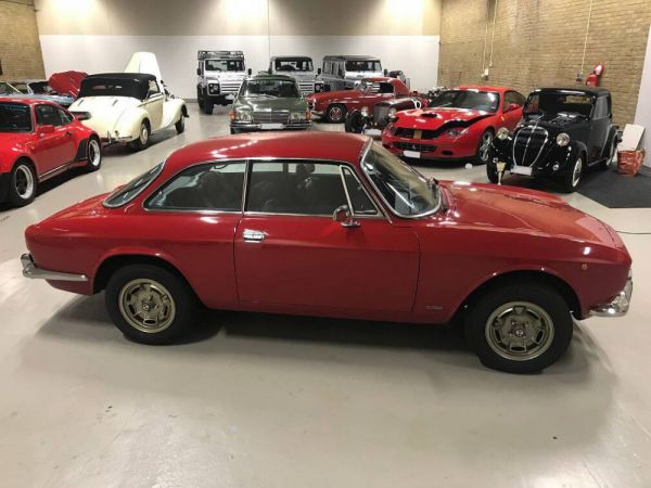 Alfa Romeo Giulia 1600 GT Junior 1975 97097