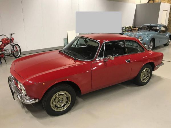 Alfa Romeo Giulia 1600 GT Junior 1975 97100