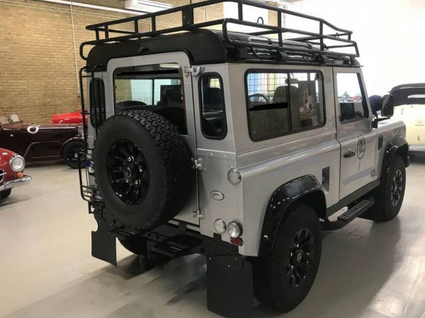 Land Rover Defender 90 1998 97179