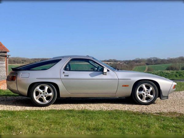 Porsche 928 S 1986