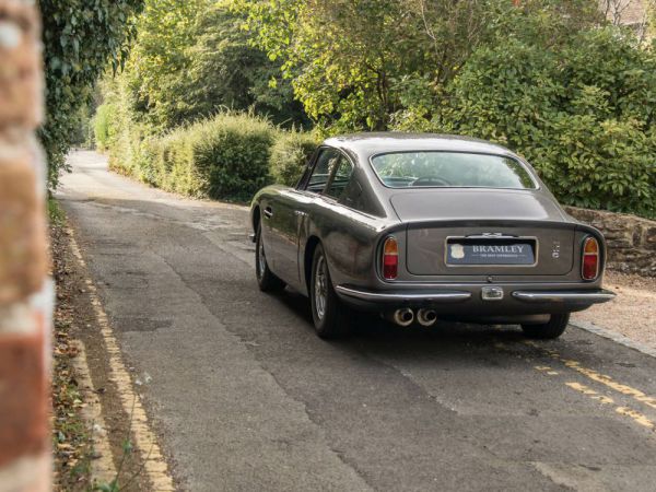 Aston Martin DB 6 1970 88180