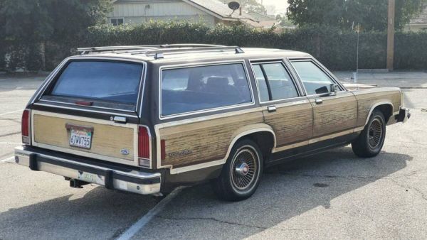 Ford LTD Crown Victoria 1986 88252