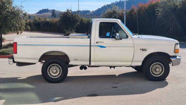 Ford F-150 1992 89746