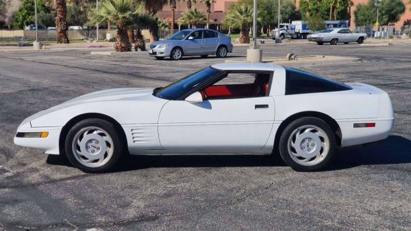 Chevrolet Corvette 1992 90262