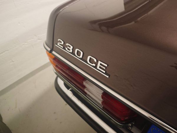 Mercedes-Benz 230 CE 1983 78883