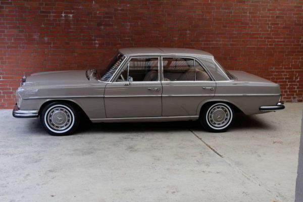 Mercedes-Benz 280 SE 1968 79006