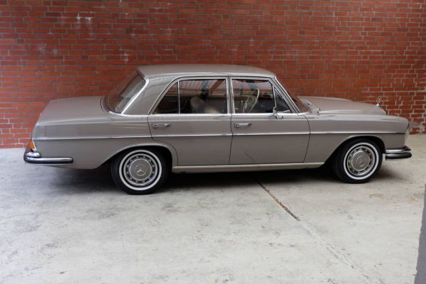 Mercedes-Benz 280 SE 1968 79007