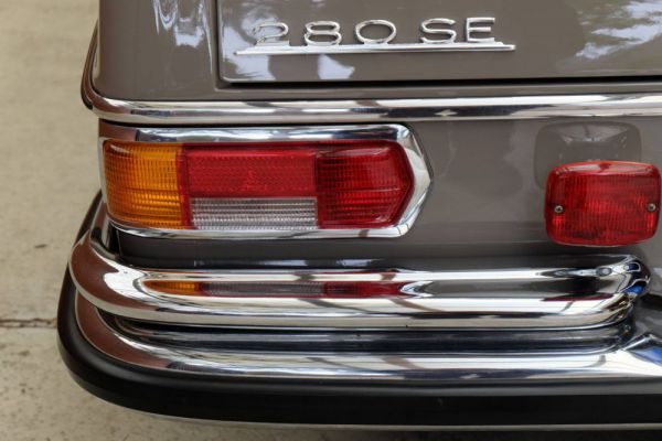 Mercedes-Benz 280 SE 1968 79012