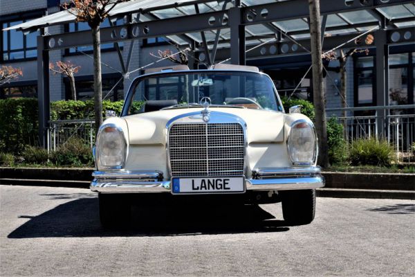 Mercedes-Benz 300 SE 1966 79168