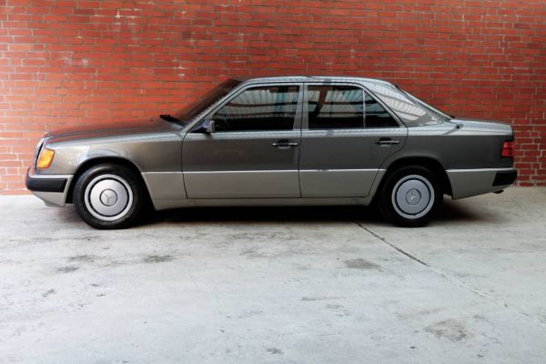 Mercedes-Benz 230 E 1991 79294