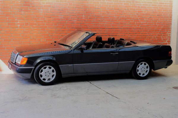 Mercedes-Benz 300 CE-24 1993 93814